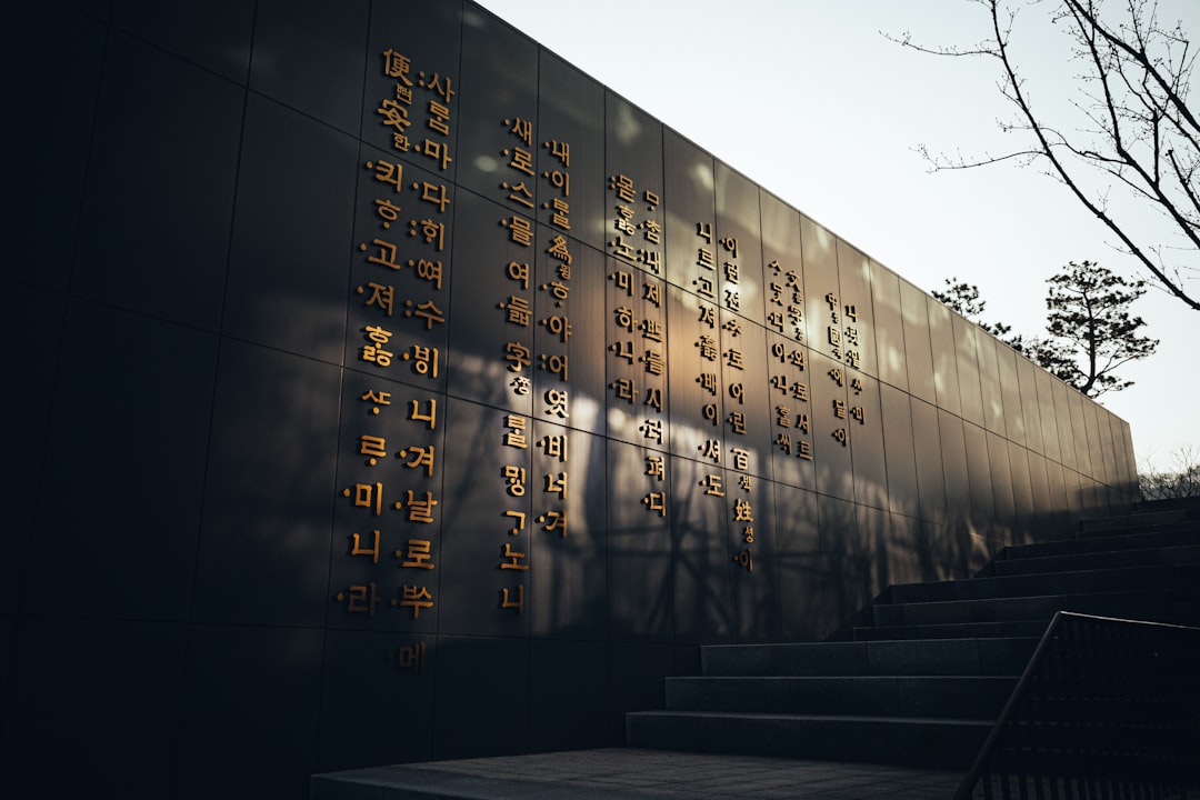 Crypto Signals For Bitcoin Support And Resistance Zones