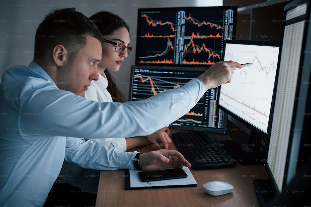 Mempool Fee Spike Crypto Signals Workflow with Entry Alerts and Profit Lock Rules