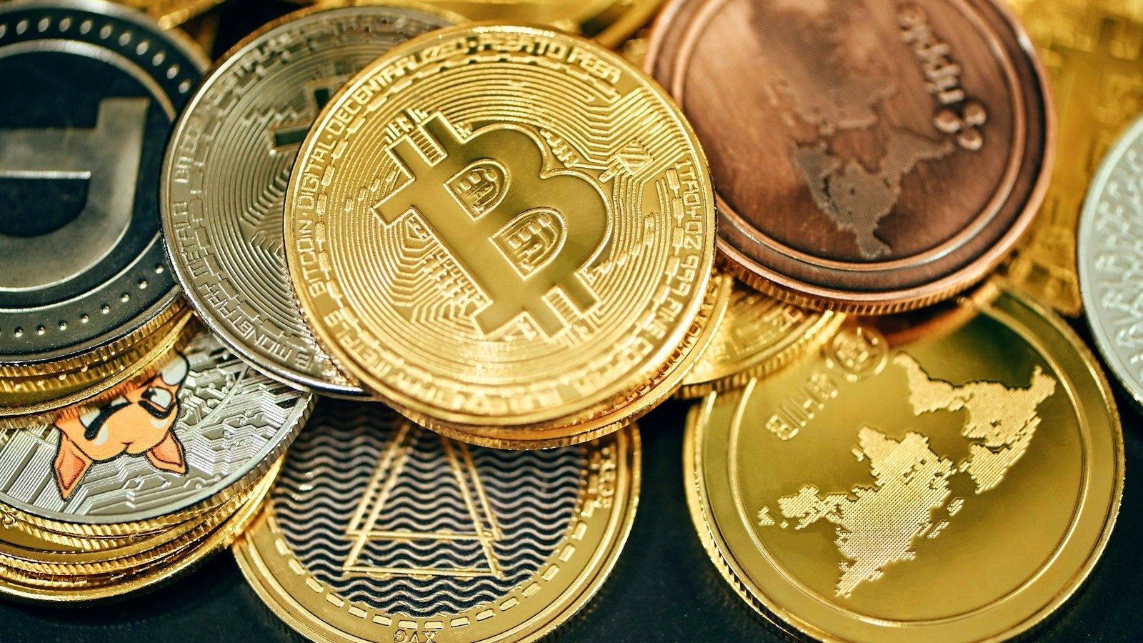 Order Book Notional Depth vs Displayed Liquidity Before Altcoin Signals