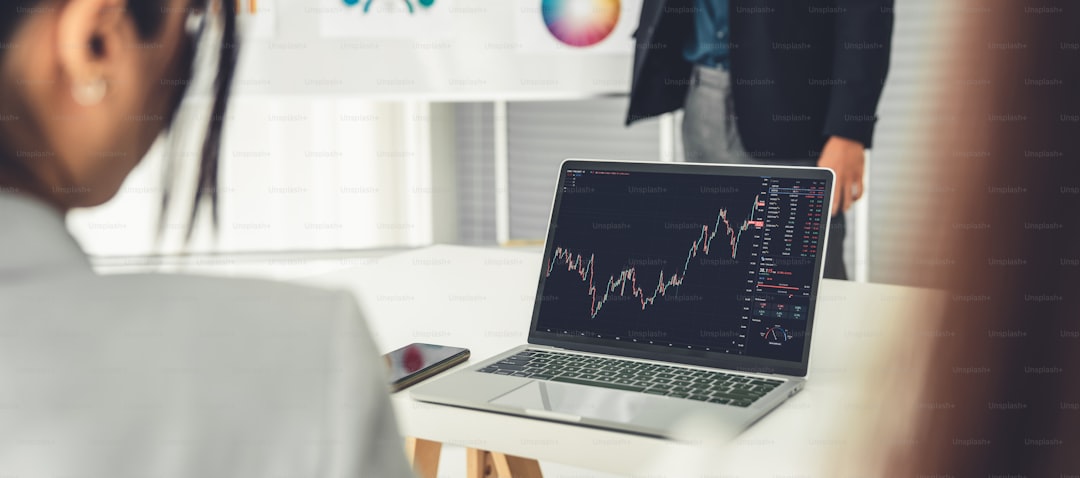 Risk-First Execution (1D): Crypto Signals Checklist