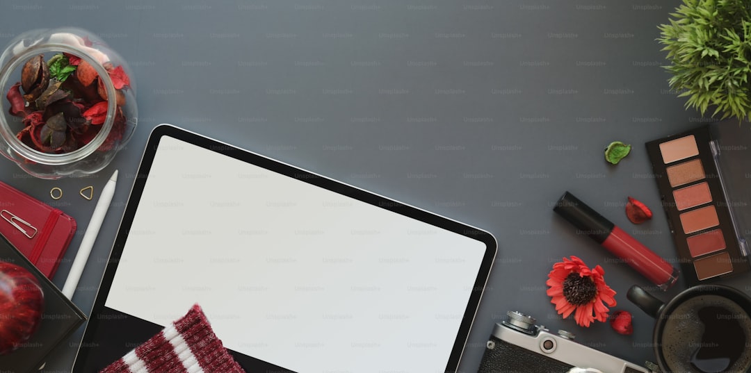 Position Sizing Model for Funding Divergence Crypto Signals in Leveraged Accounts